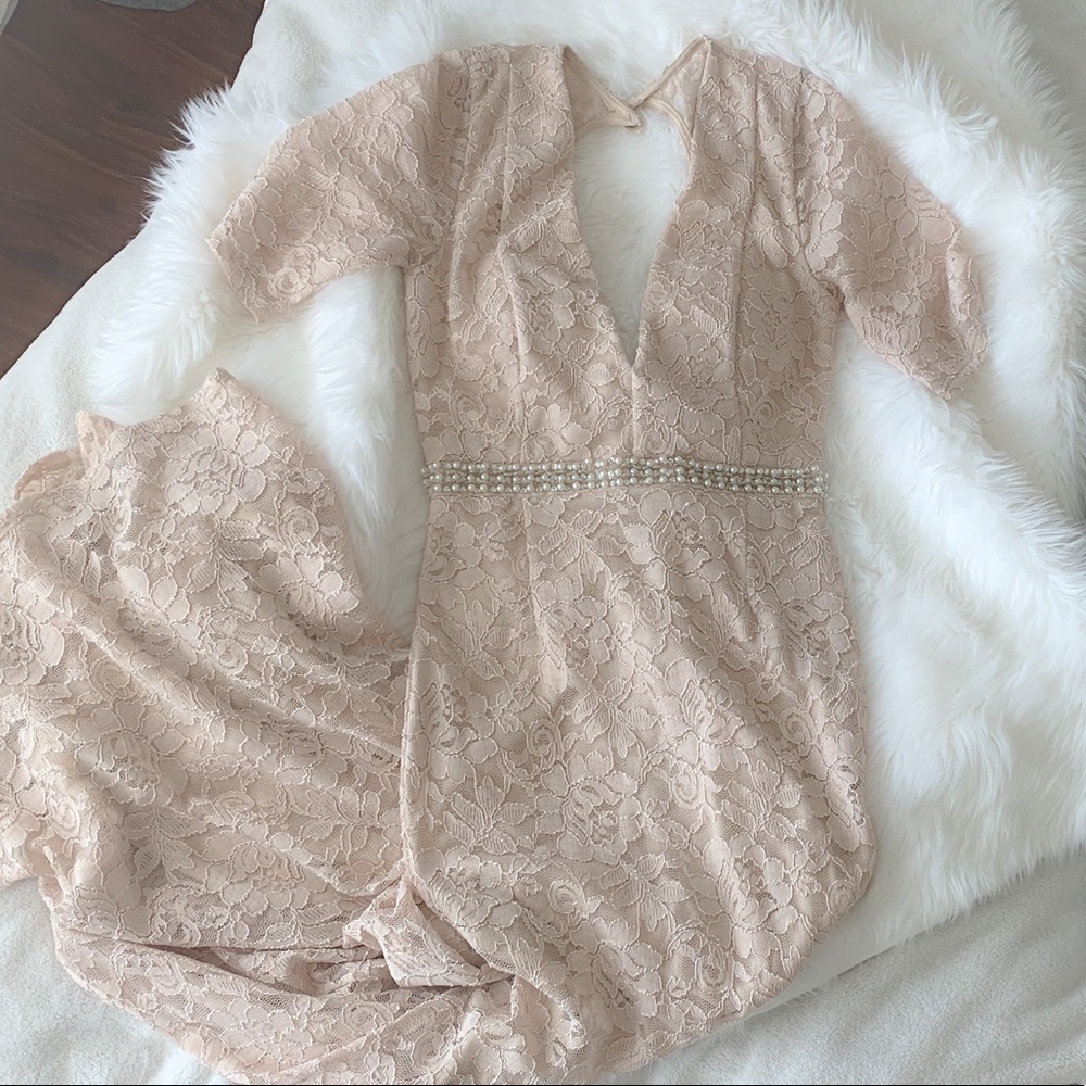 Beautiful Lace Mermaid Gown with Deep V